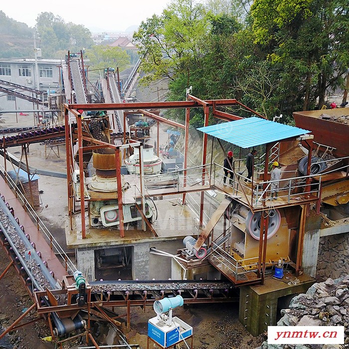 铁路道砟石设备  碎石机乌鲁木齐  煤矿用破碎机图片  大型矸石破碎机厂家图1