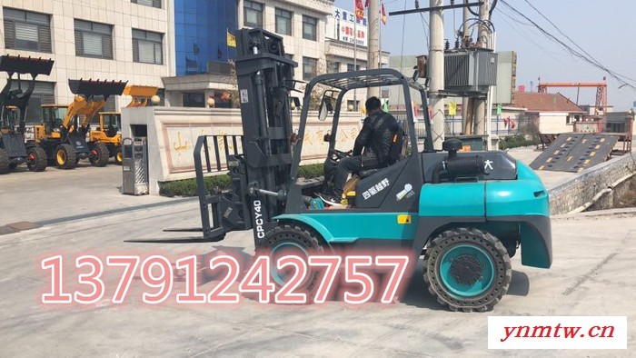 1凯大 四驱叉车 3.5吨越野叉车 仓储叉车 铰接式越野叉车 普通叉车 装载机图3