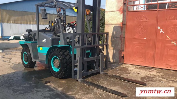 1凯大 四驱叉车 3.5吨越野叉车 仓储叉车 铰接式越野叉车 普通叉车 装载机图8