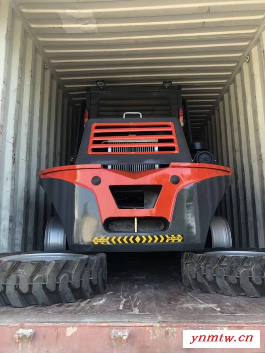 1凯大 四驱叉车 3.5吨越野叉车 仓储叉车 铰接式越野叉车 普通叉车 装载机图4