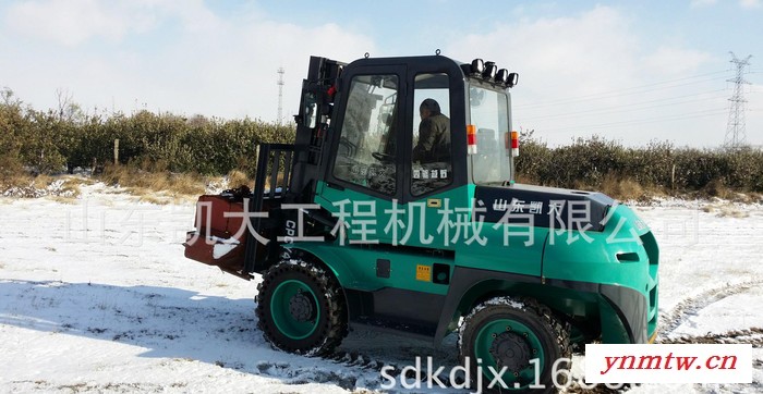 凯大四驱叉车 越野叉车  四驱叉车  叉车  专业厂家 叉车价格更优惠泥地专用图1