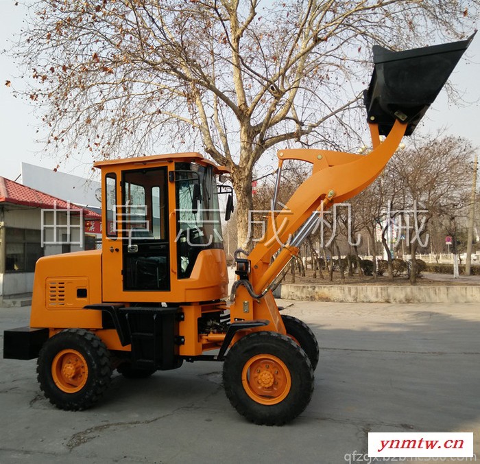 山东志成小型装载机 四轮驱动铲车 1吨工地小型轮式铲车图8