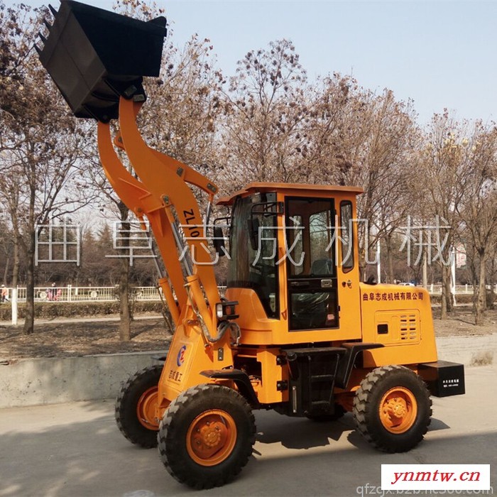 山东志成小型装载机 四轮驱动铲车 1吨工地小型轮式铲车图5