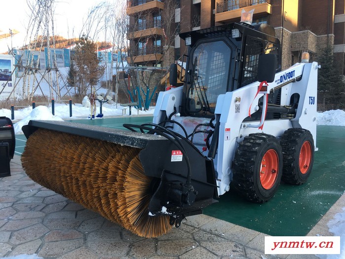 昂弗特ONFOOT 滑移装载机 推雪车 铲雪车 清扫车 推土车图4