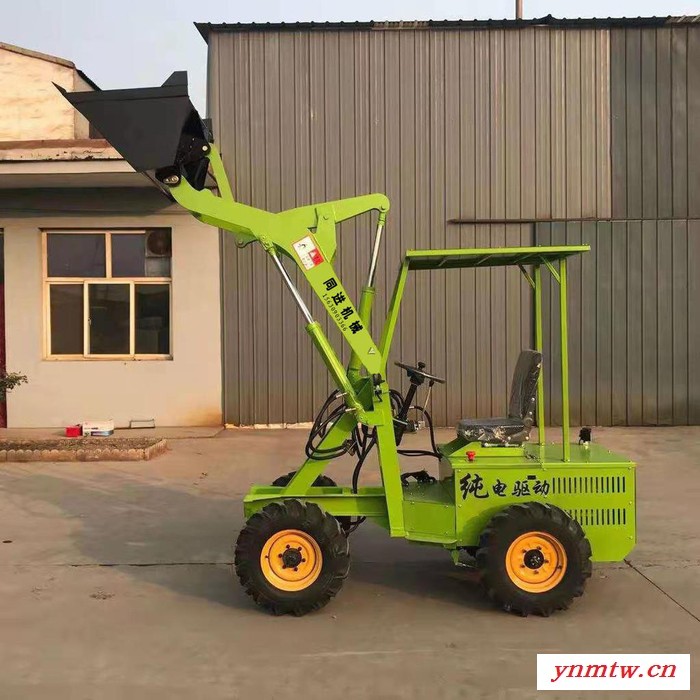 小型四驱电动装载机四驱小铲车建筑工地装载机养殖场四驱铲车农用垃圾装载机柴油推土车电动四驱铲车图1
