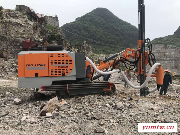 浙江志高钻机空压机一体液压潜孔钻D545履带吸尘大孔径石场水泥矿山工程水利爆破开山凿岩钻孔挖改钻厂家出租图3