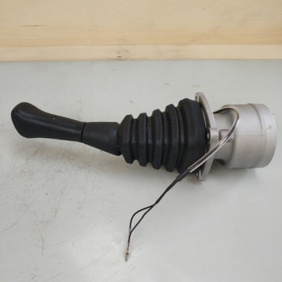 挖掘机操作手柄现代22T通用