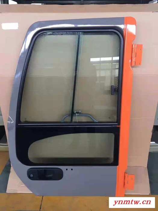 现货供应 各种挖掘机驾驶室车门 挖掘机驾驶室图7