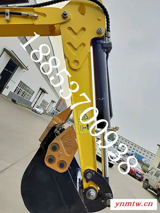 斯优特 SYT-1.6小型挖掘机  ** 具备挖掘 破碎 钻孔 推土等多种功能的迷你挖掘机图3