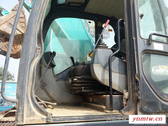 供应 神钢SK495D挖掘机小型挖掘机  小型履带式挖掘机 适用于水利建设、市政工程、园林改造、农田修整、管线铺设等施工图3