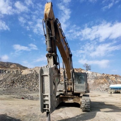 景瑞皓安供应各种型号挖掘机  大中小型挖掘机租赁 XE305