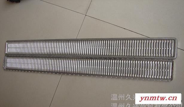 奔驰卡车散热器配件