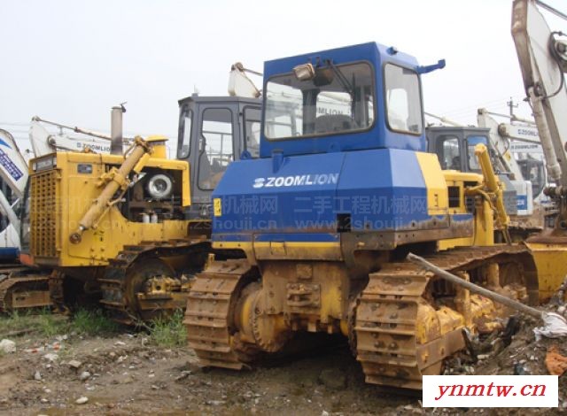 中联重科 ZD160-3 推土机图3