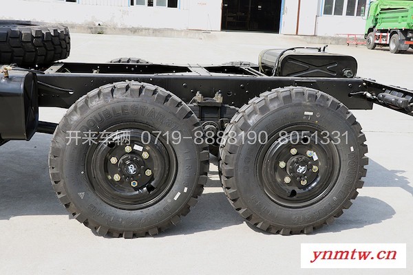 六驱越野卡车底盘eq2082e6d东风军车6x6全驱底盘图8