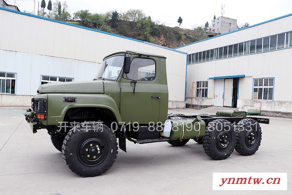 六驱越野卡车底盘eq2082e6d东风军车6x6全驱底盘图3