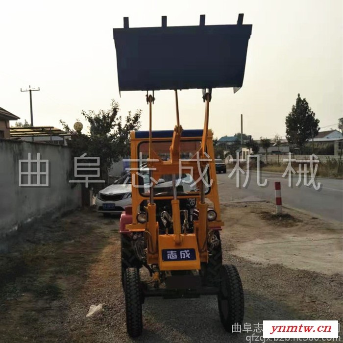 农用柴油动力小铲车 养殖场拉料运输装载机 四驱装载小铲车图3