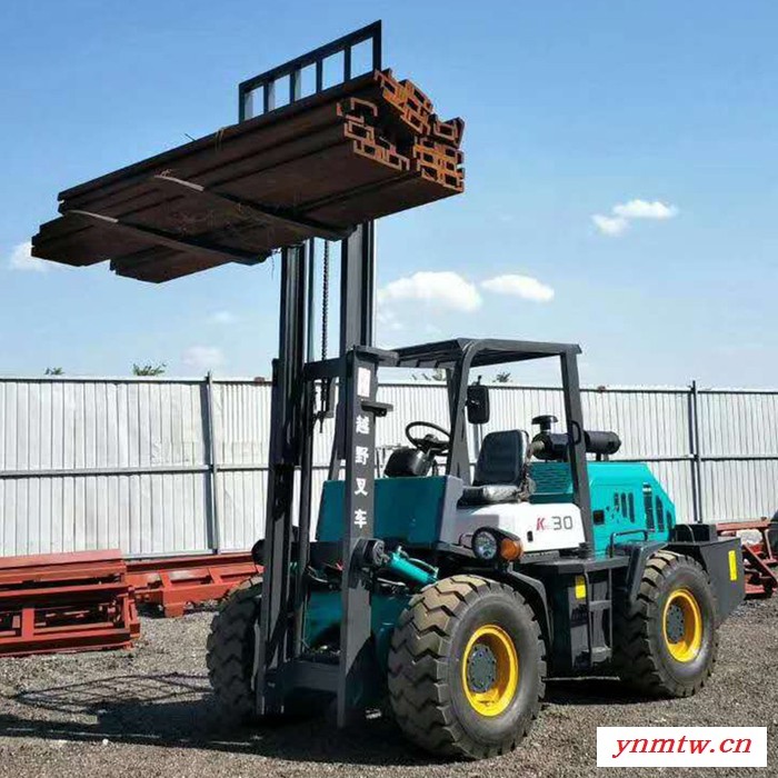 凯临重工2吨 四驱越野叉车 日照越野叉车 四驱越野叉车厂家图4