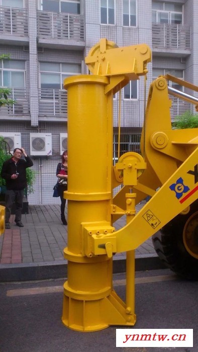 重庆丰岩机械直销冲击压路机 挖掘机改装强夯机 工程机械设备图5