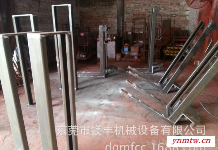 鑫力DYC半自动装卸叉车，电动堆高车，电动叉车图2