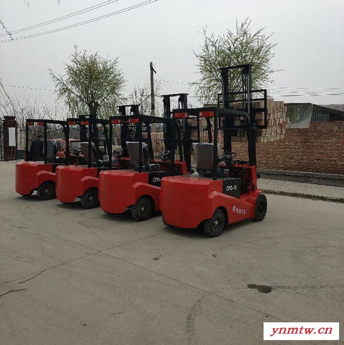 四轮电动叉车 新能源电动叉车**图6
