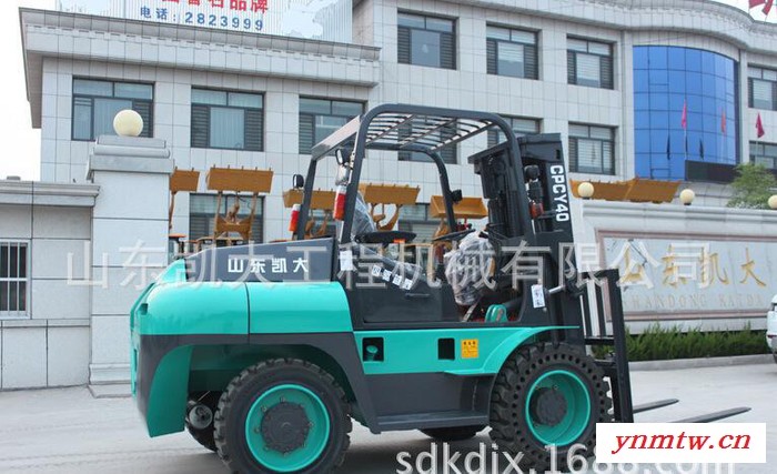 凯大厂家专业生产四驱越野叉车凯大叉车 质量保证四转向叉车图1