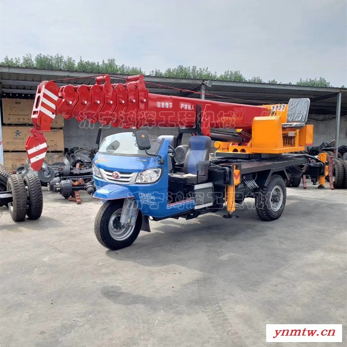 加装后伸缩配置三轮吊车 5吨农用起重机 高低速卷扬机小型吊车图2
