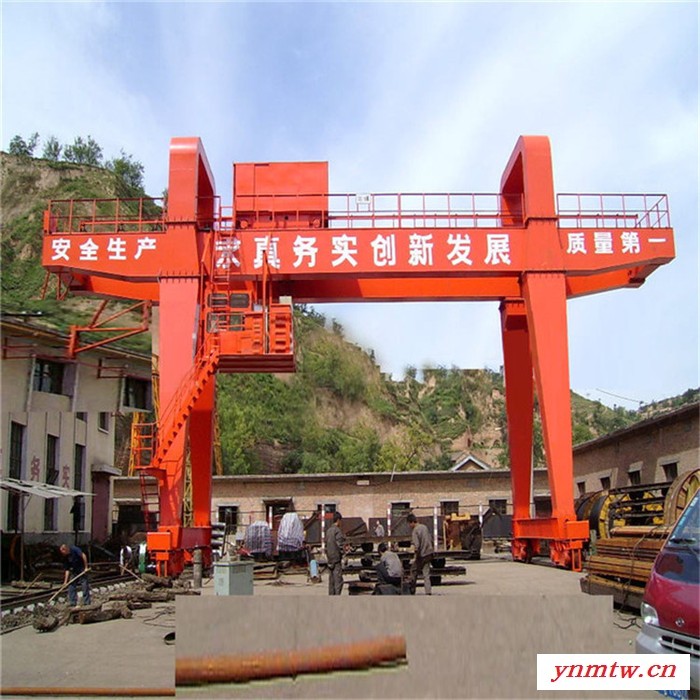 厂家指导安装双梁龙门起重机 运行稳定支持定制 32吨双主梁门式起重机图4