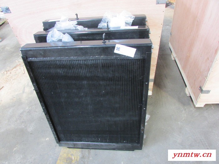 供应徐工机械起重机配件803000754(11411759)65K-45散热器图3