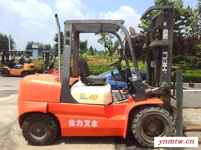 供应CPCD100新款合力叉车,二手合力叉车   仓储叉车图1