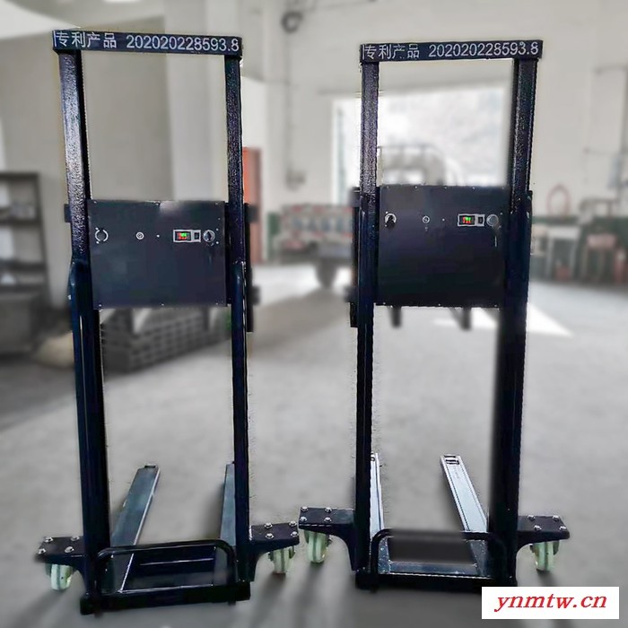 随车叉车 电动堆垛车 小型电动叉车 厂家质保图1