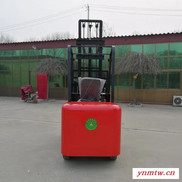 小型电动叉车1吨1.5吨2吨 充电叉车液压助力叉车 四轮座驾式叉车 举高可定制 ** 欢迎来电咨询 充电叉车图2