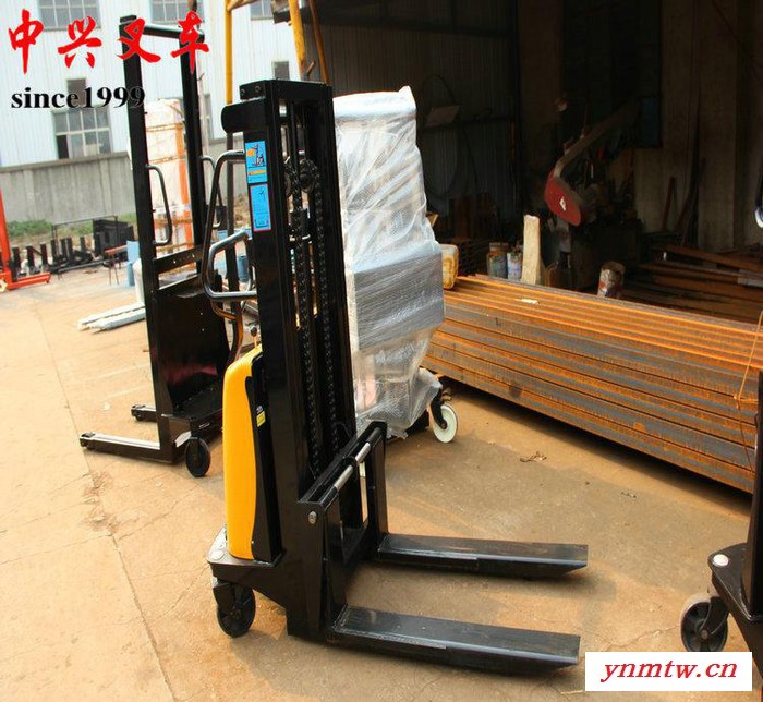 1.5吨2米半电动堆高车 电动叉车1.5吨 半电动叉车图2