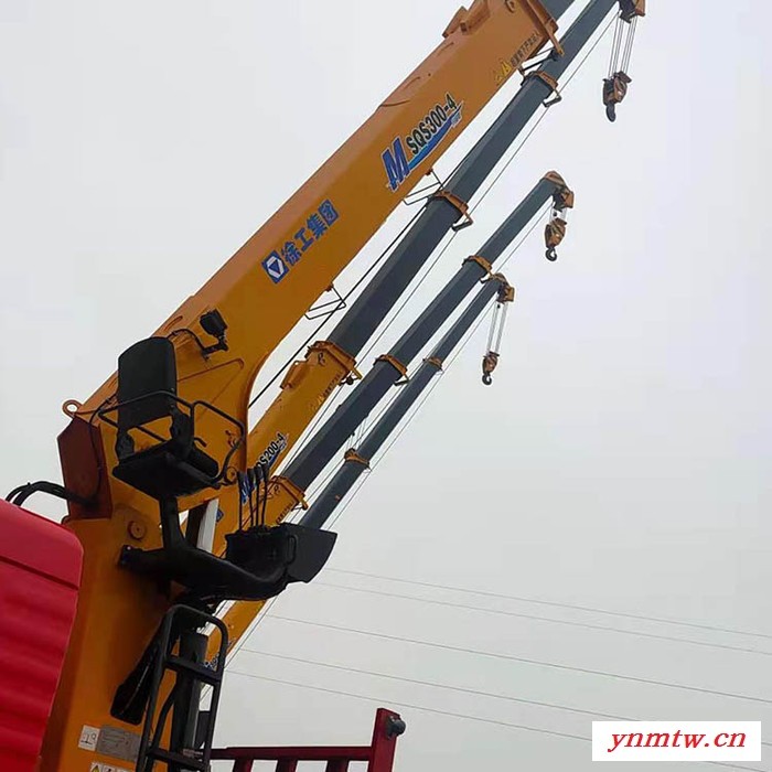 东风D3随车吊厂家 随车起重机 多功能随车吊 手续简单图5