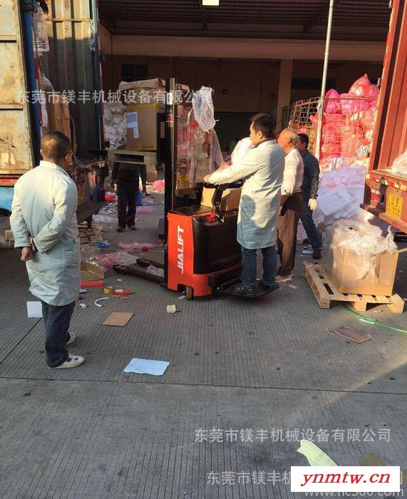 CL1016加力全电动液压托盘堆垛升降装卸叉车 窄叉  机械转向图1
