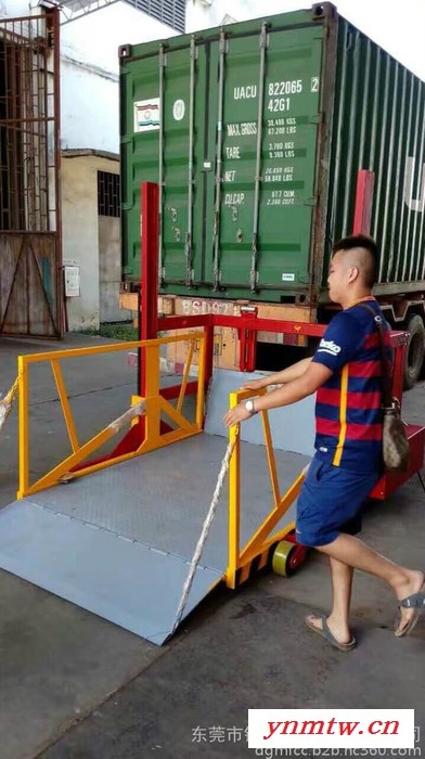东莞叉车平台 流动式装卸桥 惠州卸货升降平台图3