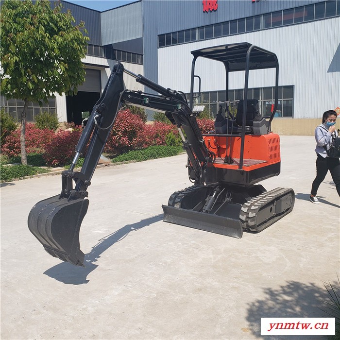 中路 18型挖掘机 小型挖掘机 挖掘机厂家 面议图4