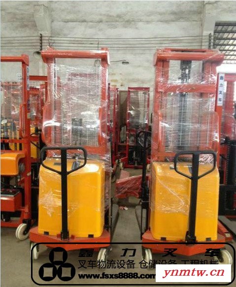 东莞半电动升降叉车/半电动堆垛车/半电动堆高车生产厂家图5