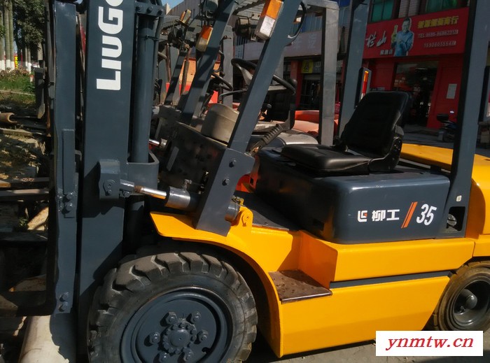 供应二手叉车  柳工3.5T  新柴498图3