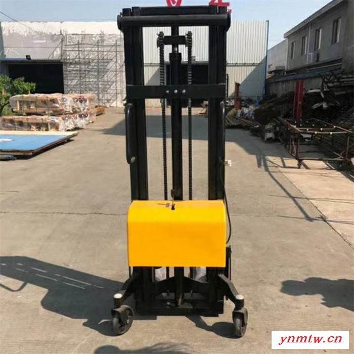 程煤电动叉车 自动堆高机 1.5吨手动液压堆高车图1