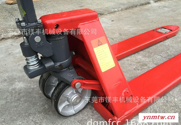 奥津牌货叉超低放35mm51mm液压托盘搬运车 地牛 手动叉车 油压车图1