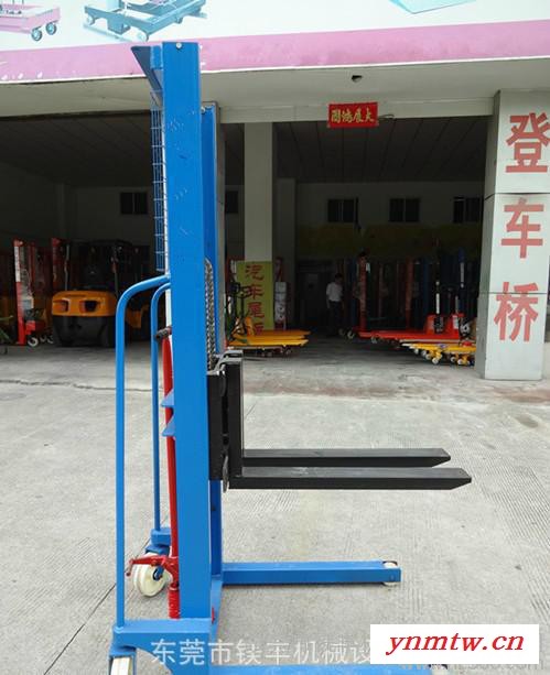 1t堆高车 手动液压升高车 东莞直销手推装卸叉车图1