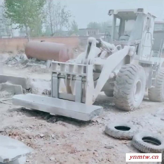 装载机货叉 铲车改叉车 16吨载重石材货叉图1