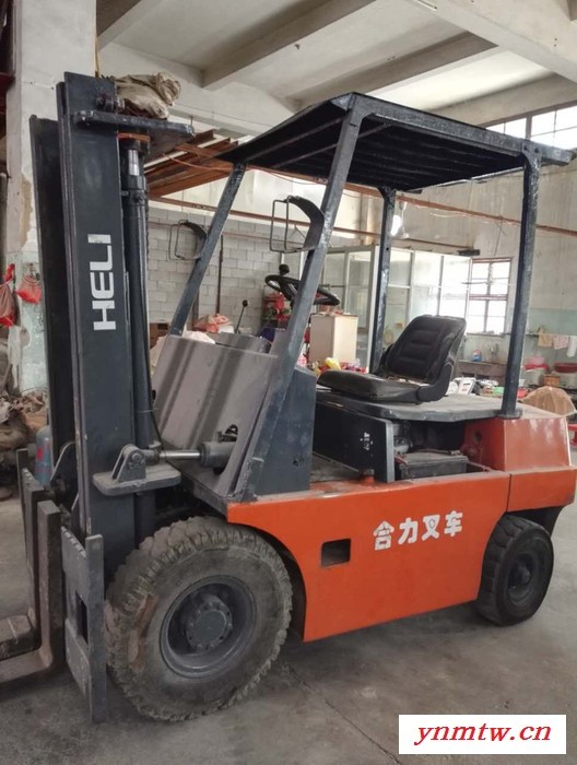 供应二手叉车  厦门3T  机械图3
