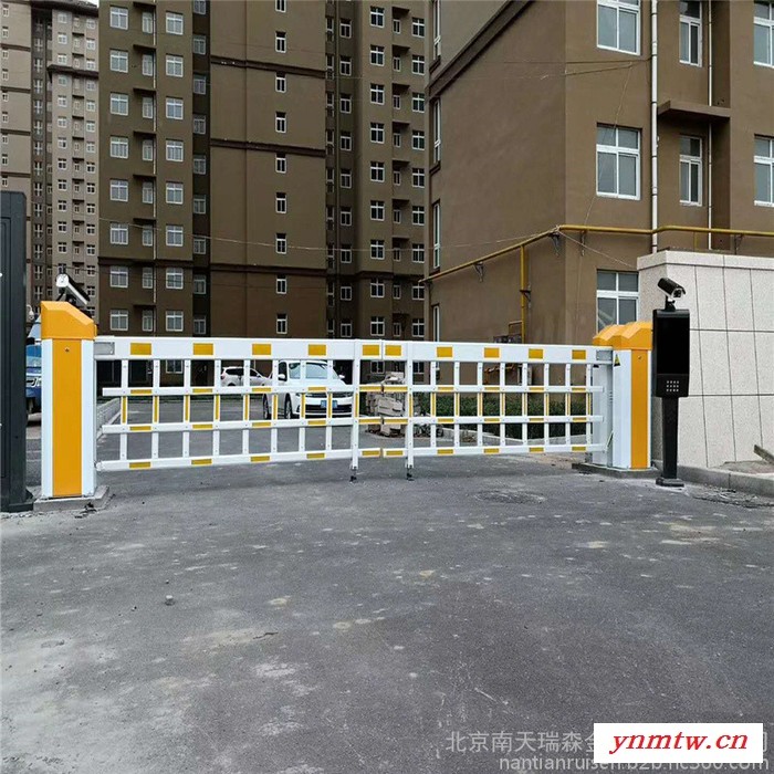 南天瑞森RS112 北京车牌识别停车场系统 智能停车场控制系统价钱 道闸系统公司 停车收费设备安装