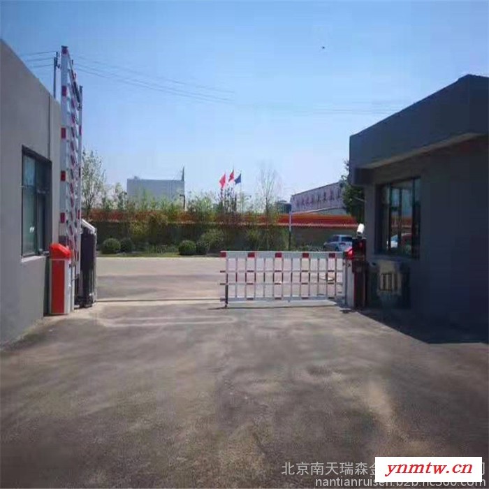 远距离读卡系统厂家 南天瑞森 智能停车场控制系统价格 车牌识别广告道闸一体机 改造升级图3