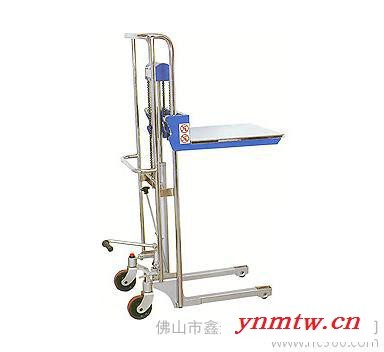 供应鑫力广州-佛山轻型手动液压升降叉车 手动堆高车厂家图2