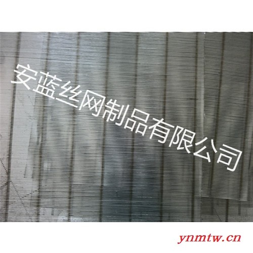 **不锈钢焊接式矿筛网 聚氨酯包边筛板 黑色胶条筛板 挂挡水筛板 过滤筒  不锈钢圆筒筛 洗煤厂筛片 跳汰机筛板图2