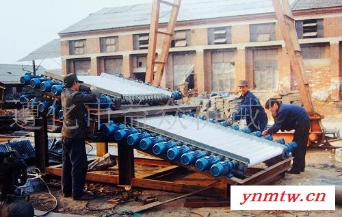 合金  破碎机  双齿辊破碎机图2