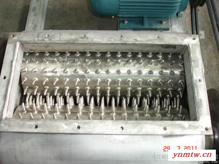 供应巨力SjyDW-220-550对辊式破碎机图8
