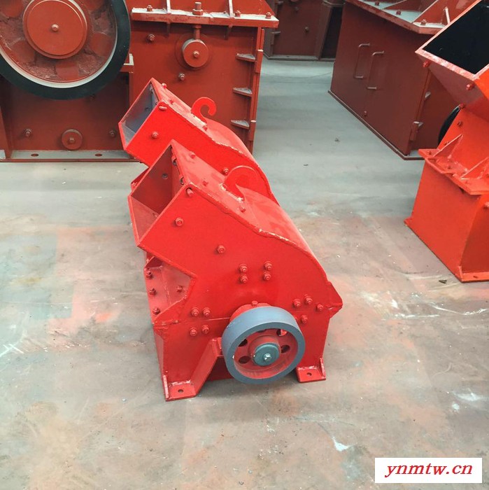 永辰200*300型锤式破碎机 石料破石机 建筑工地锤式制砂粉碎机图4